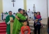 A investidura dos novos cerimoniários e servas do altar aconteceu dia 25/08/19. | <strong>Crédito: </strong>Rosilene Rodrigues, Pascom - 25/08/19